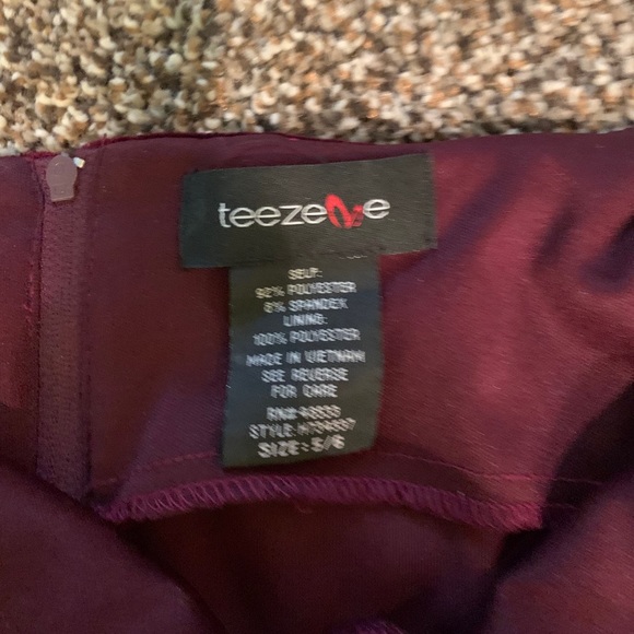 Formal dress - Picture 4 of 5